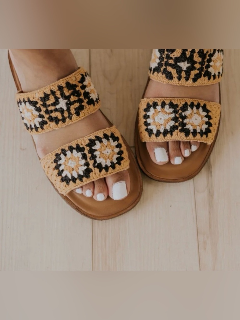 Free People Juliet Crochet Sandals slides New Never Worn sz 38 (8) fits like 7.5